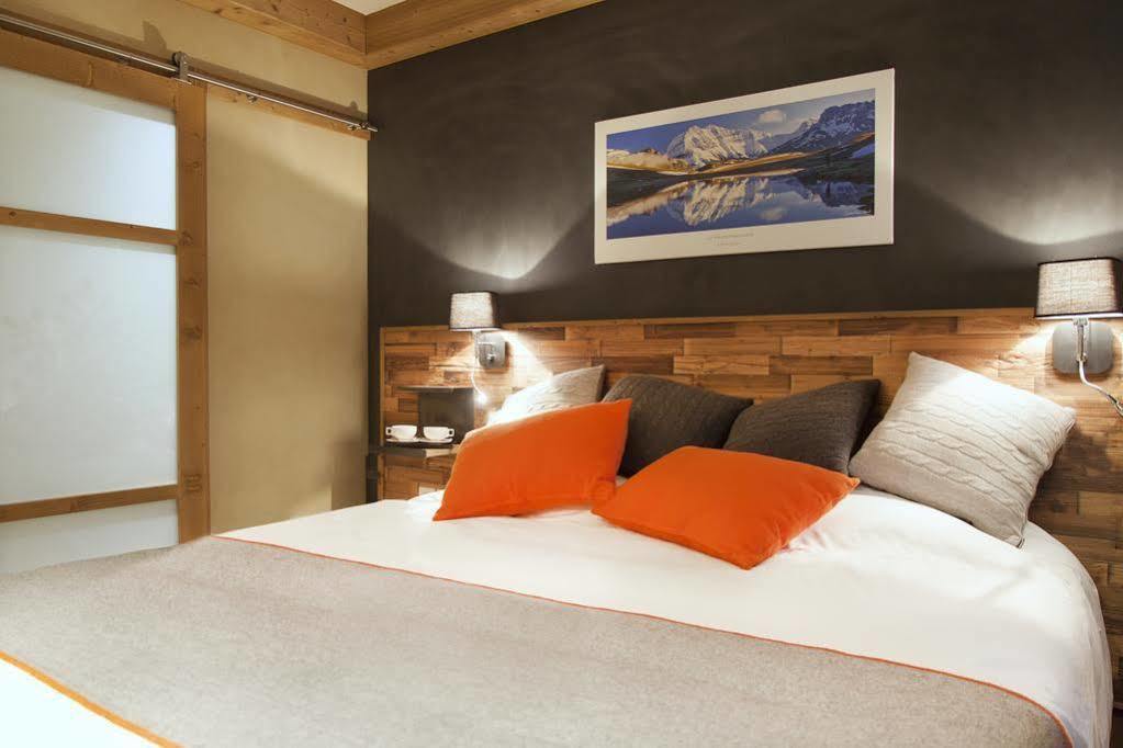 Hotel Saint Charles Val Cenis Lanslebourg-Mont-Cenis Exterior foto